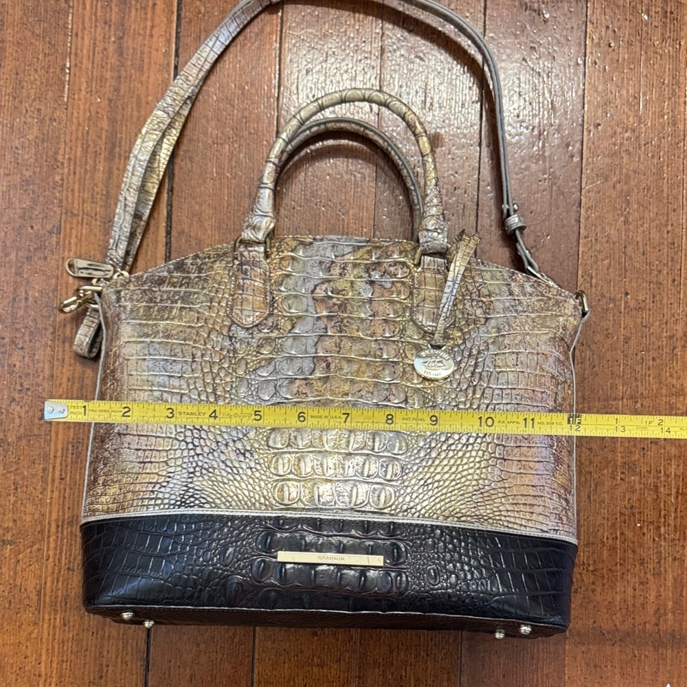Elegant Brahmin Crocodile Pattern Handbag - Black and Gold - Picture 3 of 5